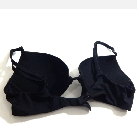 Victoria's Secret Padded Plunge Bra - Picture 3 of 4